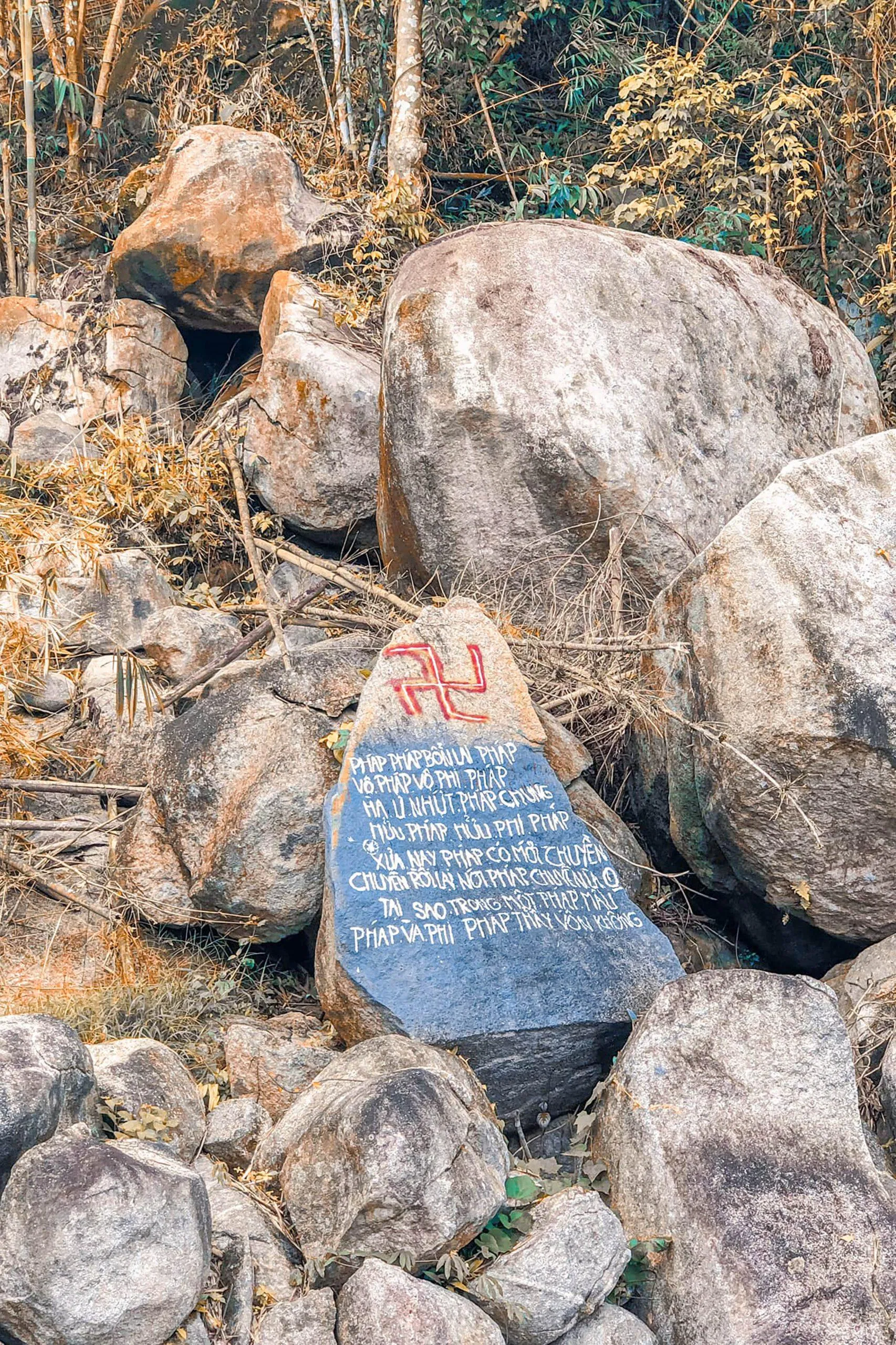 Cảnh tại núi Cô Tô (ảnh: Trường Vũ Trần)