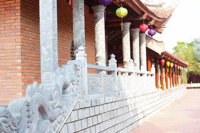 Chụp ảnh tại Thiền viện Trúc Lâm (ảnh: Trường Vũ Trần)