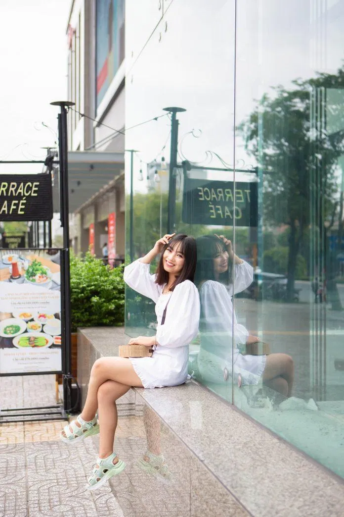 Chụp ảnh tại Vincom Xuân Khánh Cần Thơ (ảnh: Trường Vũ Trần)