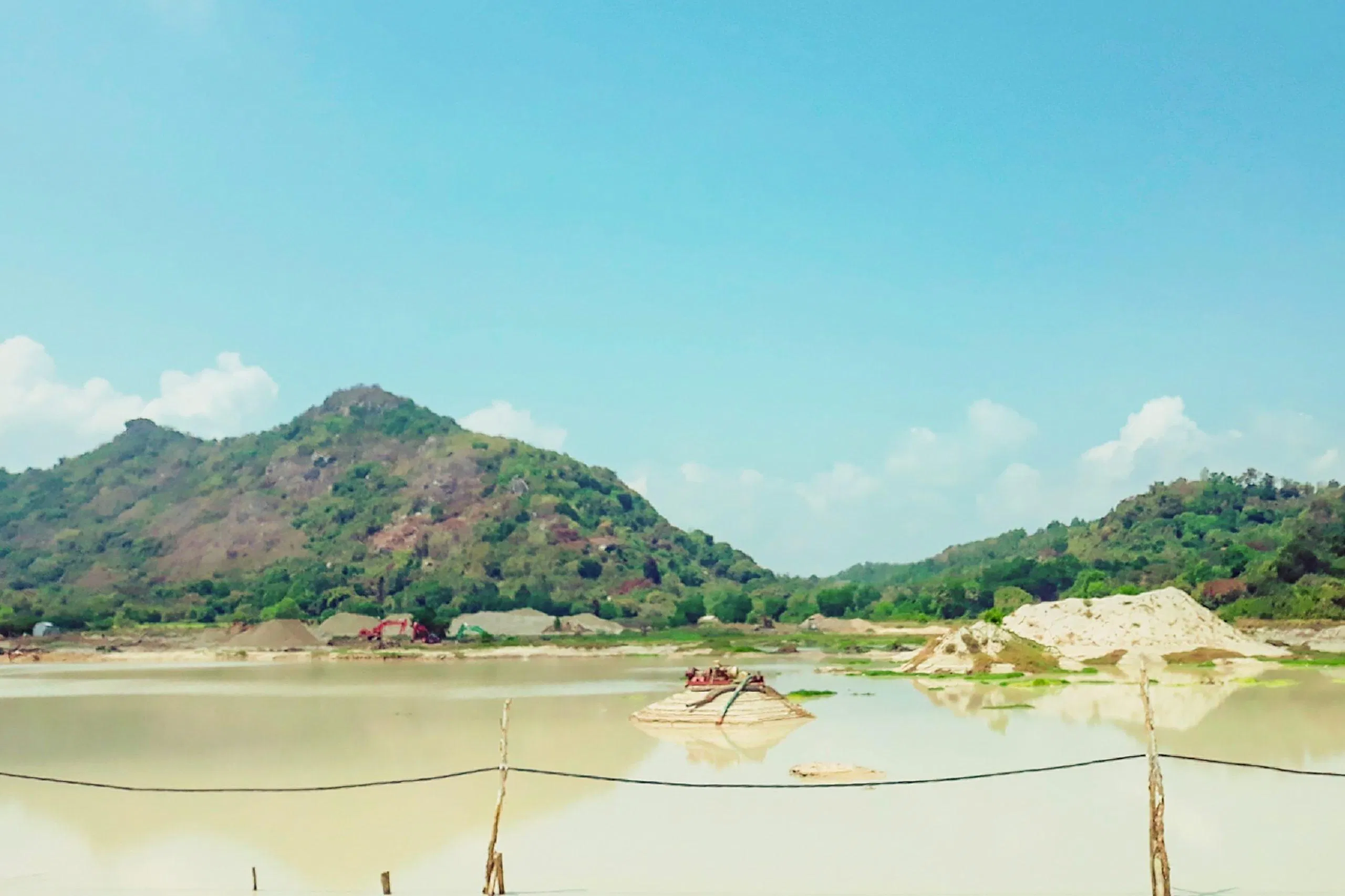 Hồ Soài Chék (ảnh: Trường Vũ Trần)