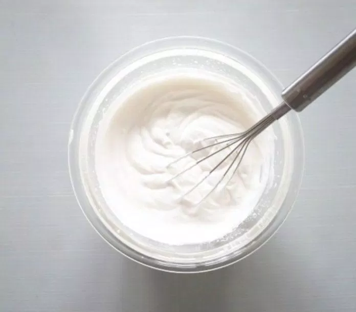 Hỗn hợp Whipping cream và sữa (Nguồn: Internet).
