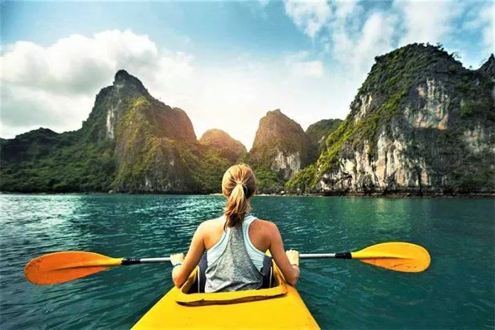 Vịnh Lan Hạ - cảnh đẹp mê đắm lòng người