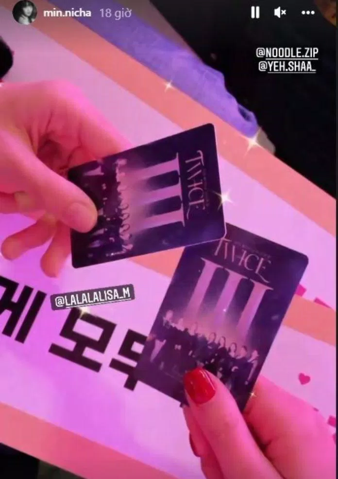 Minnie đăng story khoe đi xem concert của Twice cùng với Lisa. (ảnh: internet)