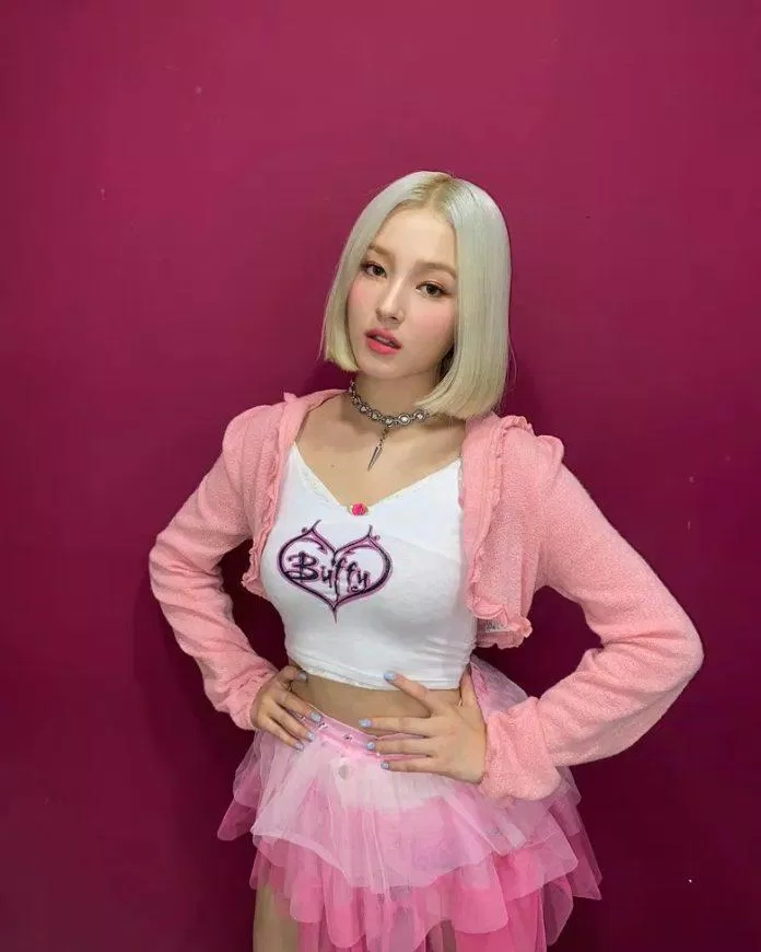 10 idol nữ KPOP sở hữu visual lung linh giống búp bê barbie Cherry Bullet Huening Bahiyyih Huening Bahiyyih Kep1er idol KPOP idol nữ idol nữ giống búp bê idol nữ giống búp bê barbie idol nữ kpop Jeon Somi Jinni NMIXX KPOP Liz IVE May Cherry Bullet Nancy momoland Rosé BlackPink Sangah LIGHTSUM Taeyeon SNSD Yoon STAYC