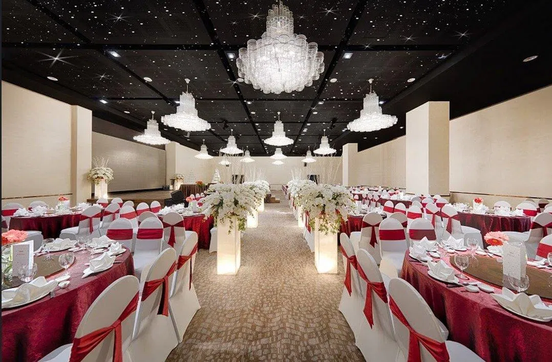 Sảnh tiệc cưới của trung tâm được trang trí vô cùng sang trọng. (Ảnh: Internet)