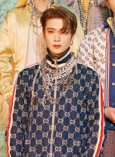 Phong cách Đôn Chề không quan trọng, quan trọng là bạn phải đẹp trai như Jaehyun NCT này. (Ảnh: Internet)
