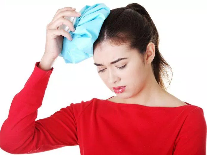 Trị đau đầu bằng phương pháp lạnh là cách đơn giản nhất (Ảnh: Internet). Trị đau đầu bằng phương pháp lạnh là cách đơn giản nhất (Ảnh: Internet).