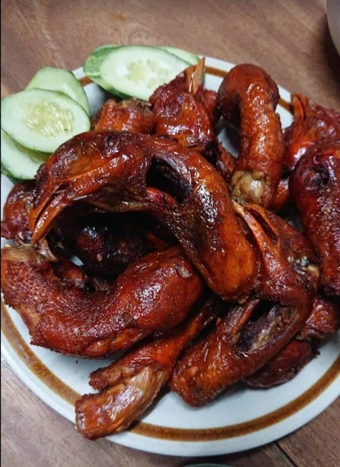 Các món ăn tại Quán cơm gà A Hải Đà Nẵng (Ảnh Internet)