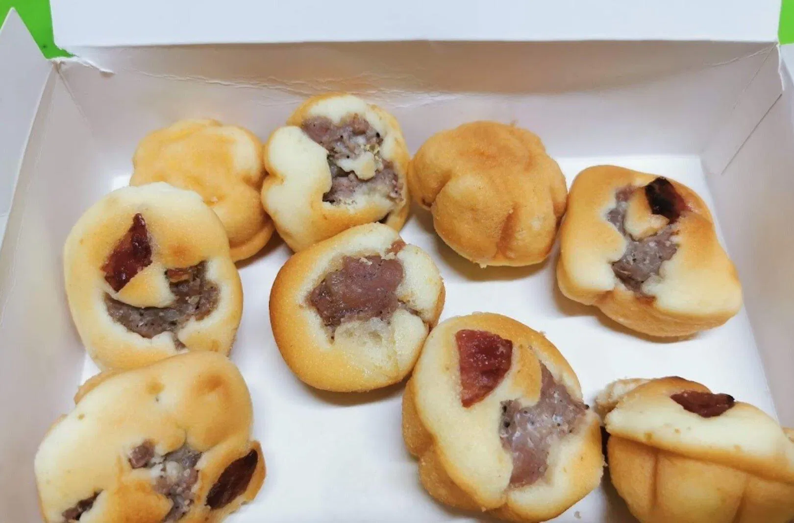 Các món ăn tại Quán ăn ngon Bánh Bông Lan Trứng Muối Vũng Tàu (Ảnh Internet) Các món ăn tại Quán ăn ngon Bánh Bông Lan Trứng Muối Vũng Tàu (Ảnh Internet)