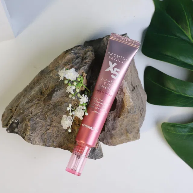 Với những thành phần dưỡng ẩm, sản phẩm kem Retinol X5 Elastin Cream Skinpastel giảm thiểu khả năng kích ứng (Ảnh: internet)