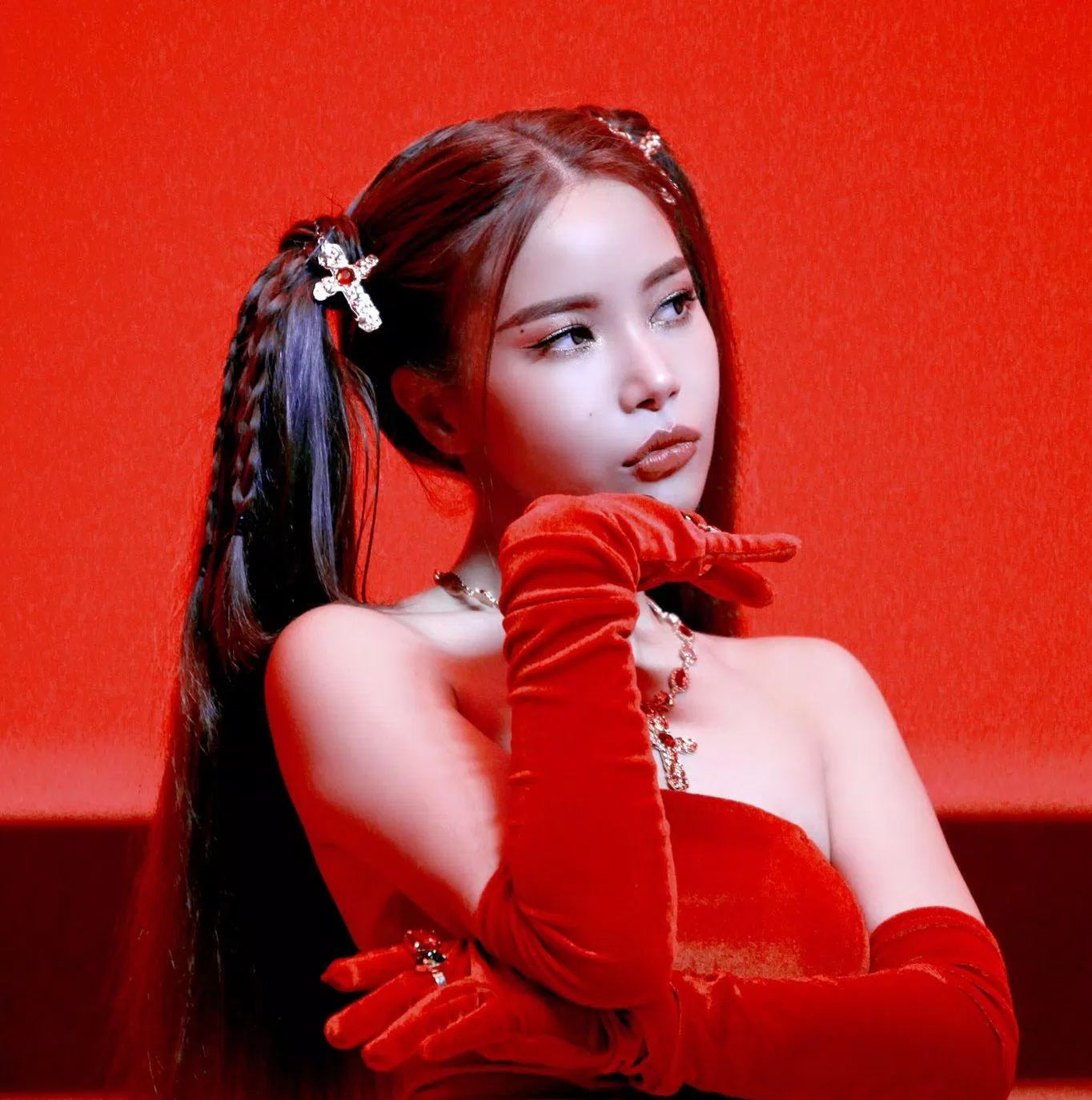 Solar sở hữu giọng ca mạnh mẽ cùng phong thái trình diễn đầy tự tin (Ảnh: Internet) Solar sở hữu giọng ca mạnh mẽ cùng phong thái trình diễn đầy tự tin (Ảnh: Internet)