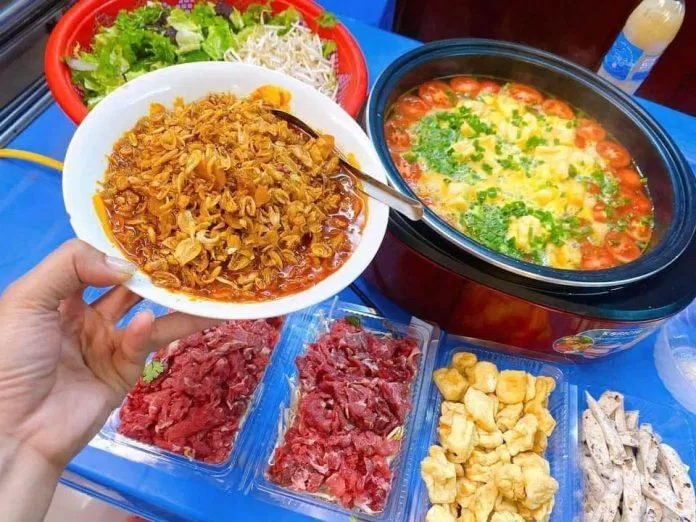Bún Riêu Hồng Phúc số 22 đa dạng với các món bún hoặc lẩu nhúng trực tiếp (nguồn: internet)