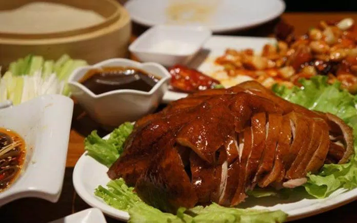 Với đội ngũ đầu bếp giàu kinh nghiệm, vịt của Tân Hải Vân được chế biến vô cùng vừa vặn. (Nguồn: Internet(