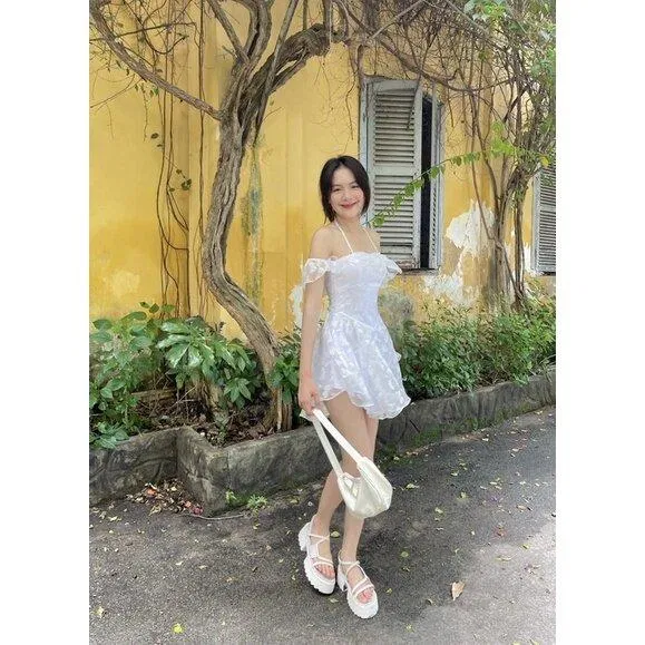 Đầm tơ hoa (Nguồn: internet)