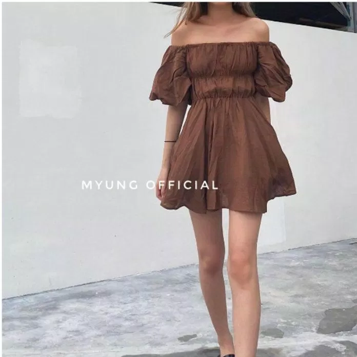 MYUNG - Đầm nâu nhíu xoè tay bồng - ALMOND DRESS
