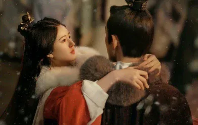 Ngô Lỗi và Triệu Lộ Tư được nhiều khán giả khen ngợi là đẹp đôi, có cảm giác couple (ảnh: internet)