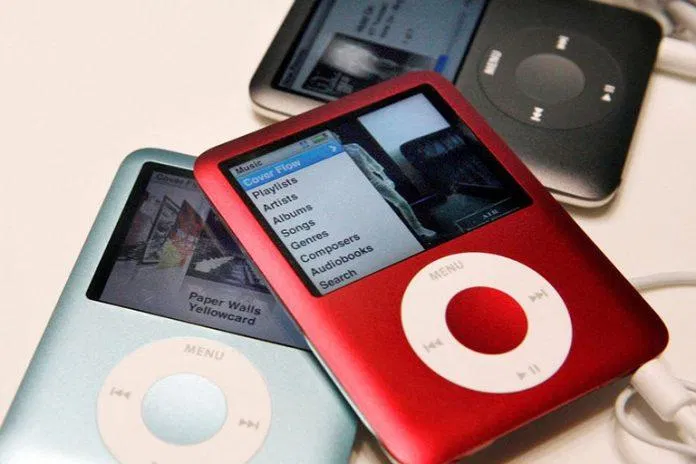 Những chiếc máy nghe nhạc iPod từng là biểu tượng của Apple (Ảnh: Internet) Những chiếc máy nghe nhạc iPod từng là biểu tượng của Apple (Ảnh: Internet)