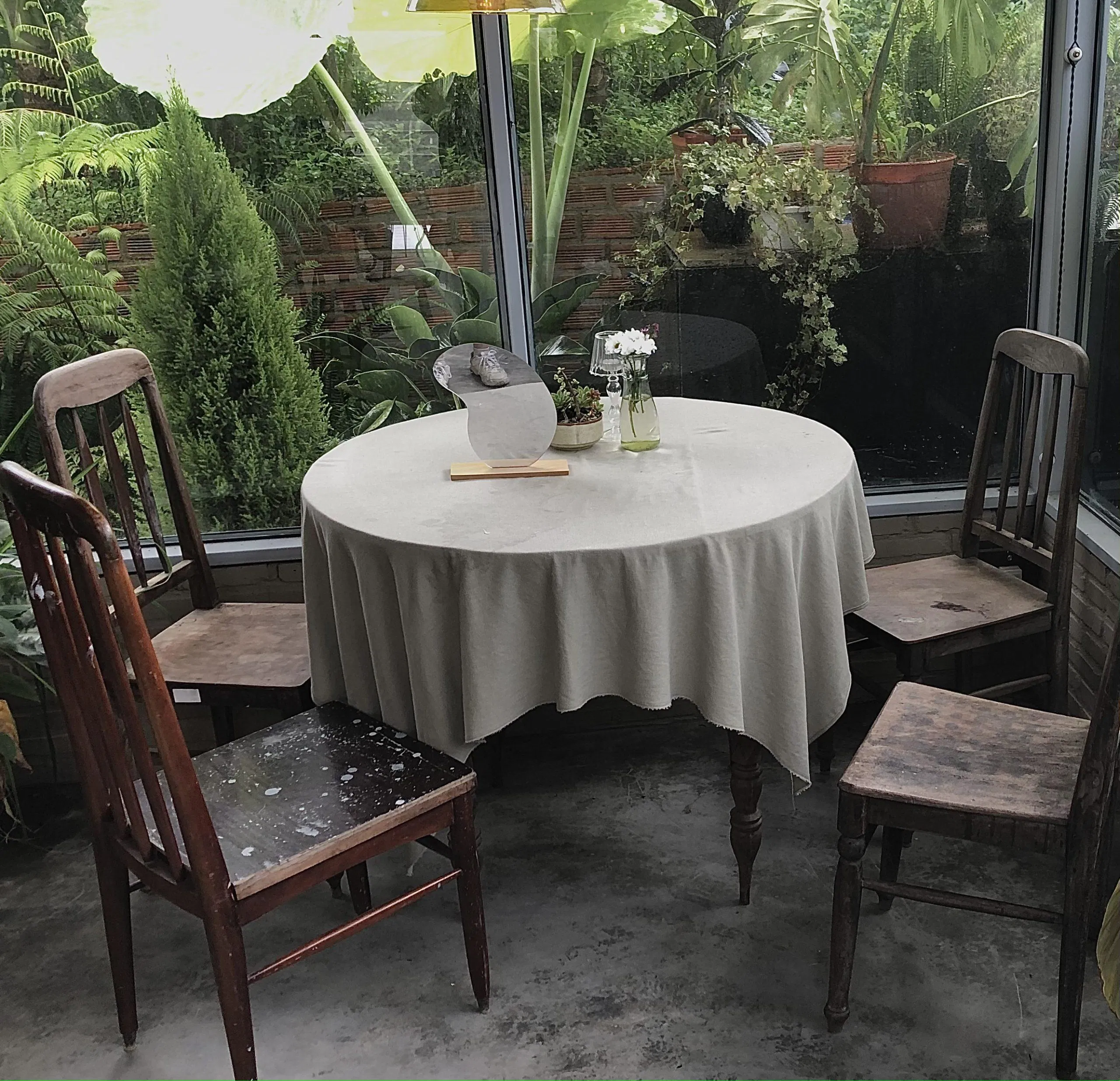 Một góc bàn yên tĩnh khác dành cho 4 người (Nguồn ảnh: BlogAnChoi).