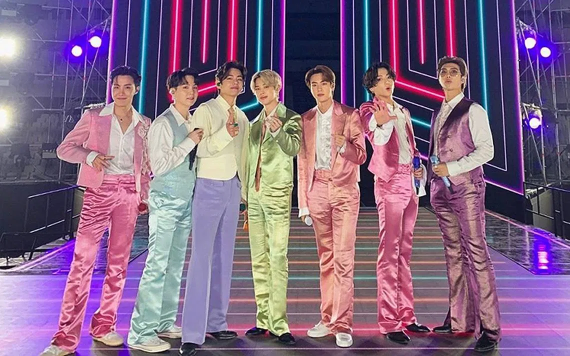 BTS luôn bị gọi tên mỗi khi có một idol gourp đạt thành tựu ở nước ngoài (Ảnh: Internet)