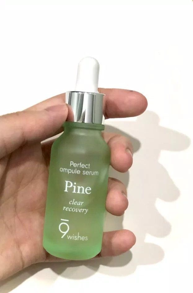 Lọ thủy tinh với ống hút rất nặng tay, thiết kế sang trọng tinh tế (Nguồn: BlogAnChoi). Lọ thủy tinh với ống hút rất nặng tay, thiết kế sang trọng tinh tế (Nguồn: BlogAnChoi).