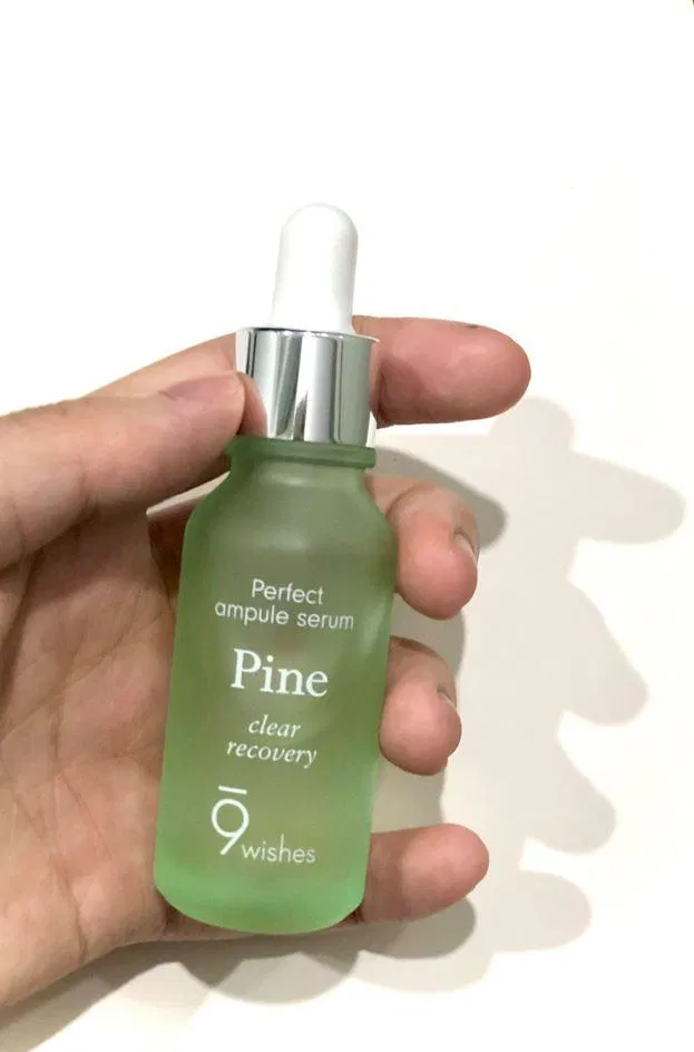 Lọ thủy tinh với ống hút rất nặng tay, thiết kế sang trọng tinh tế (Nguồn: BlogAnChoi). Lọ thủy tinh với ống hút rất nặng tay, thiết kế sang trọng tinh tế (Nguồn: BlogAnChoi).