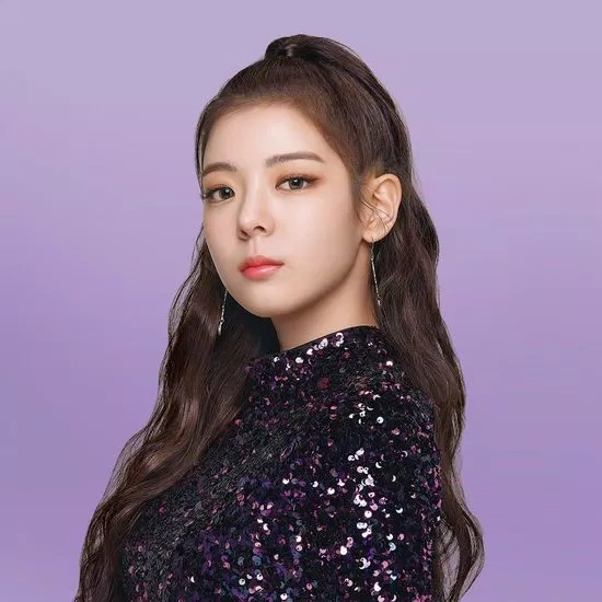 Lia (nguồn: internet). Lia (nguồn: internet).