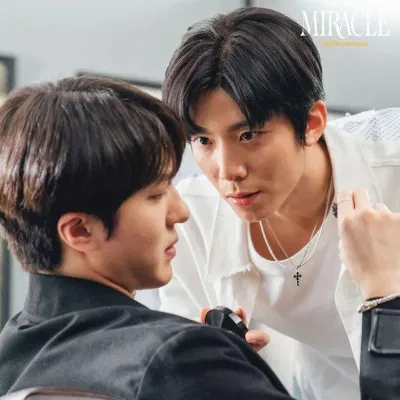 "Miracle" - Chani và Hwiyoung SF9 (Ảnh: Internet)