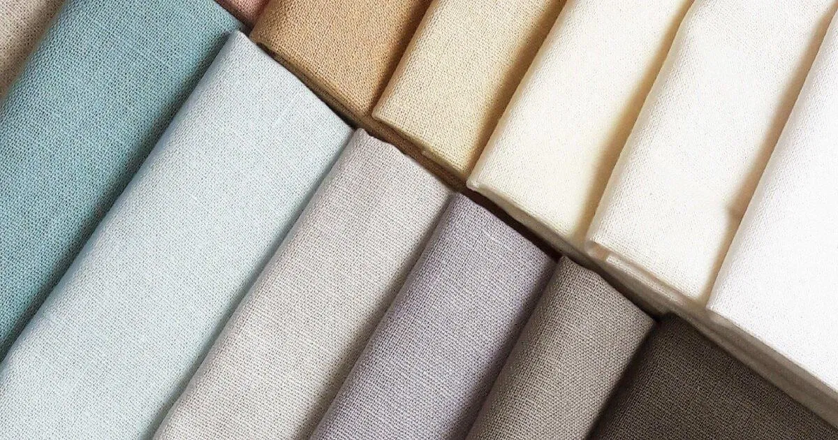 Nên lựa chọn trang phục có chất liệu phù hợp trong ngày hè(Nguồn: Internet)