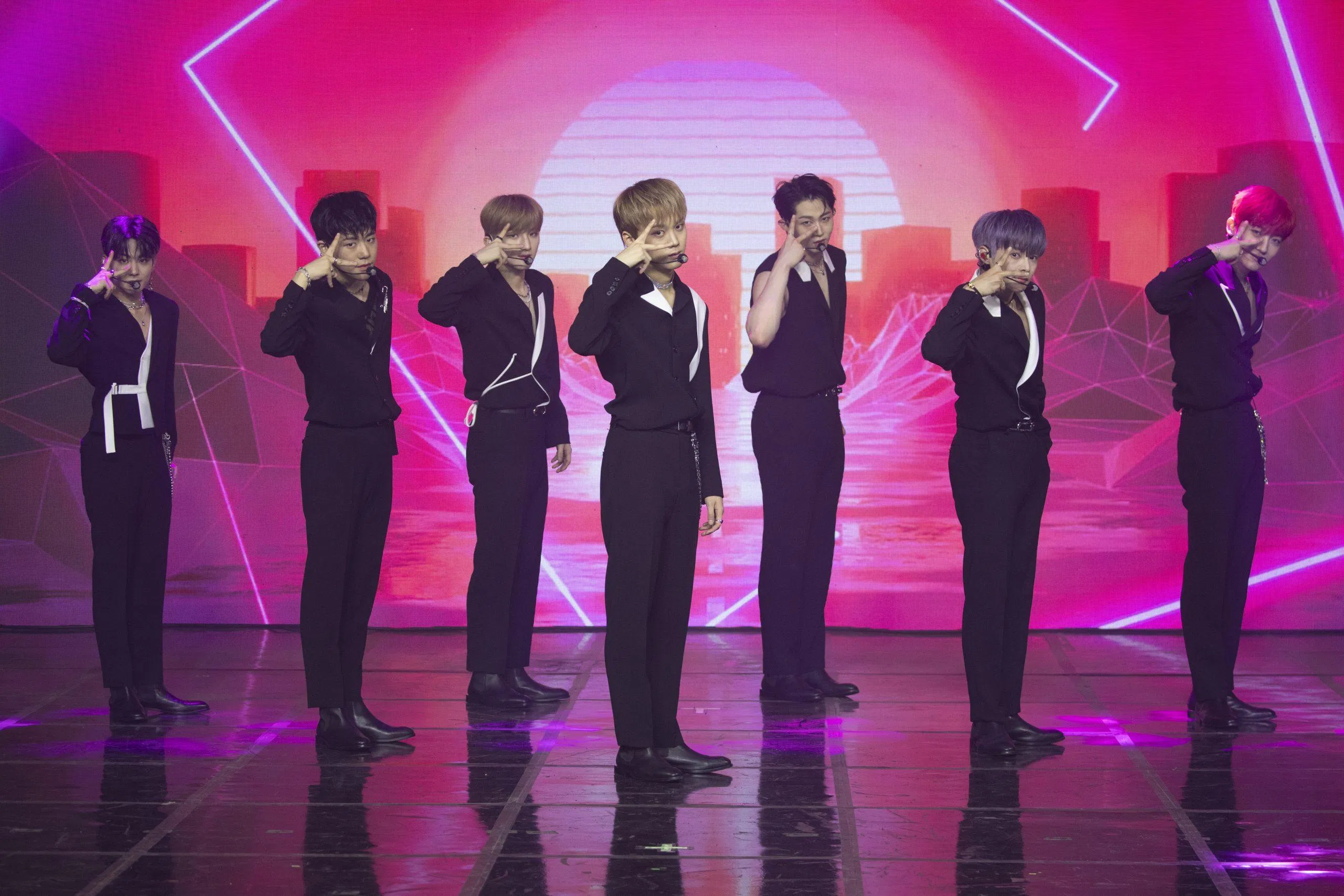 Ciipher với kỹ năng biểu diễn chuyên nghiệp (Ảnh: Internet) Ciipher với kỹ năng biểu diễn chuyên nghiệp (Ảnh: Internet)