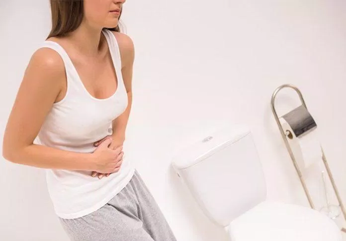 Táo bón kéo dài có thể cảnh báo viêm đường ruột (Nguồn: Internet) Táo bón kéo dài có thể cảnh báo viêm đường ruột (Nguồn: Internet)