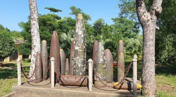 Vỏ bom đạn trong thời kì chống Mỹ (Ảnh: Việt Đăng Di). Vỏ bom đạn trong thời kì chống Mỹ (Ảnh: Việt Đăng Di).