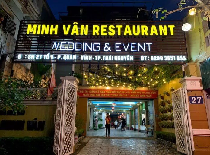Không gian bên ngoài nhà hàng. (Ảnh: Internet)