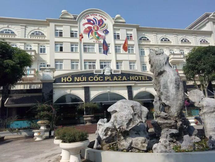 Không gian bên ngoài của khách sạn. (Ảnh: Internet)