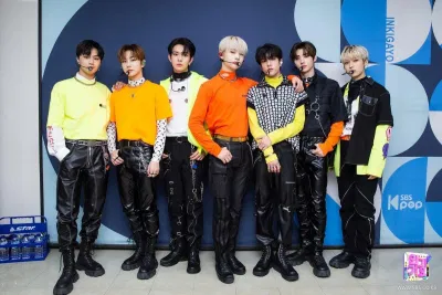 Một trong những outfit nổi bật của đợt quảng bá Fever. (Nguồn ảnh: Internet) Một trong những outfit nổi bật của đợt quảng bá Fever. (Nguồn ảnh: Internet)