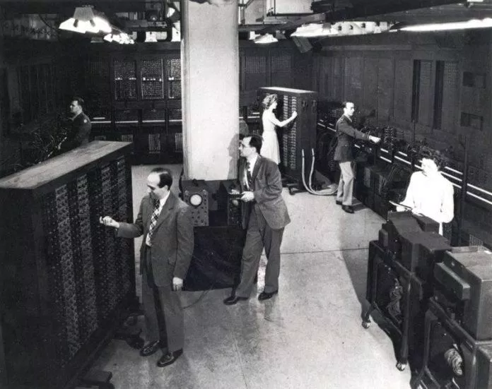 Một số thành viên của dự án PX (dự án chế tạo ENIAC) năm 1946 (Nguồn: Internet) Một số thành viên của dự án PX (dự án chế tạo ENIAC) năm 1946 (Nguồn: Internet)