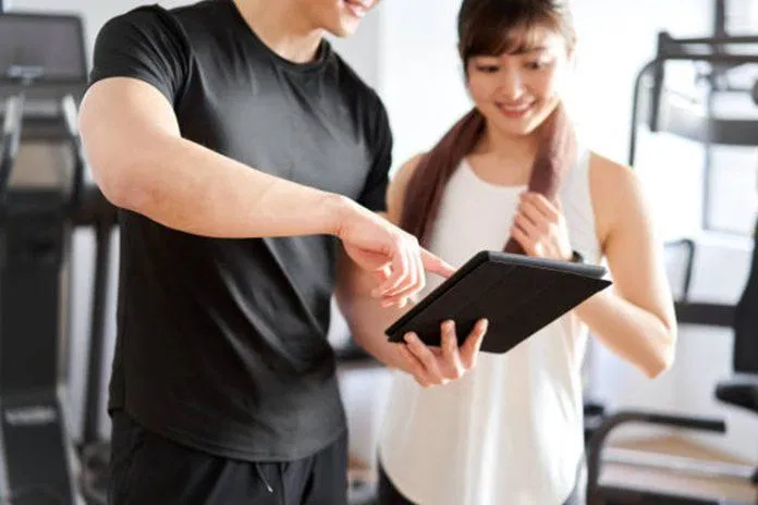 Bạn cần có sự hướng dẫn của huấn luyện viên vào những buổi đầu (Ảnh: Internet) Bạn cần có sự hướng dẫn của huấn luyện viên vào những buổi đầu (Ảnh: Internet)