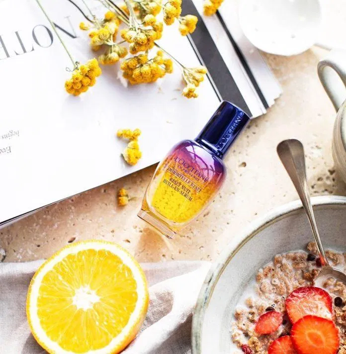 Review tinh chất LOccitane Immortelle Reset Serum: Phép màu cho việc tái tạo và trẻ hóa làn da Acmella Oleracea Extract Chiết xuất cây kinh giới chống oxy hóa chống viêm dưỡng ẩm Immortelle Essential Oil kháng khuẩn làm mềm da Marjoram Extract mỹ phẩm ngăn ngừa lão hóa phục hồi da Tinh chất cúc áo hoa vàng tinh chất L Occitane Immortelle Reset Serum Tinh dầu hoa cúc trường sinh