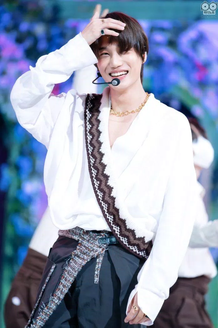 Stage Peaches Inkigayo của Kai để lại ấn tượng vô cùng sâu sắc (Ảnh: Internet)