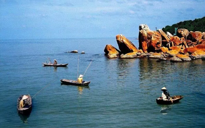 Nét đẹp hoang sơ của biển Khai Long (Nguồn: Internet)