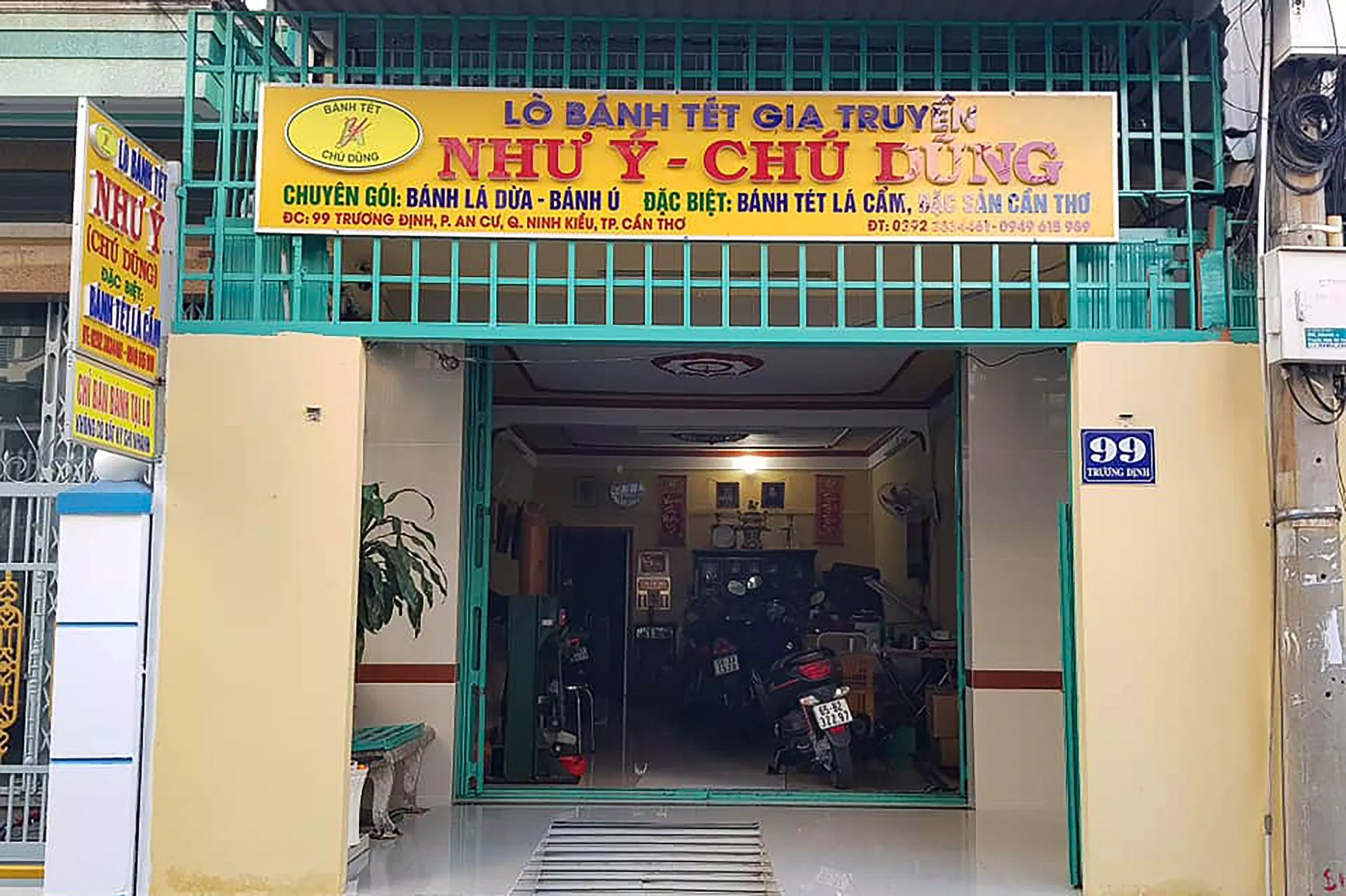 Bánh tét lá cẩm Như Ý-Chú Dũng (Nguồn: Bánh tét lá cẩm Như Ý-Chú Dũng)