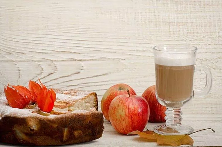 Latte ít béo sẽ cung cấp đủ lượng caffein giúp bạn tỉnh táo mà không lo thừa cân (Ảnh: Internet) Latte ít béo sẽ cung cấp đủ lượng caffein giúp bạn tỉnh táo mà không lo thừa cân (Ảnh: Internet)