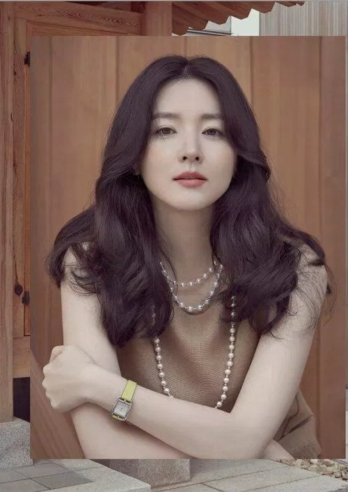 Lee Young Ae (Ảnh: Internet) Lee Young Ae (Ảnh: Internet)