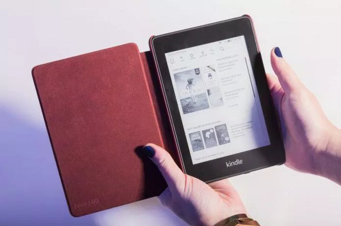 Kindle mang lại trải nghiệm đọc sách thoải mái cho người dùng (Ảnh: Internet).