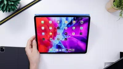 Có thể dùng máy tính bảng mọi lúc mọi nơi cho nhiều mục đích (Ảnh: Internet) Có thể dùng máy tính bảng mọi lúc mọi nơi cho nhiều mục đích (Ảnh: Internet)
