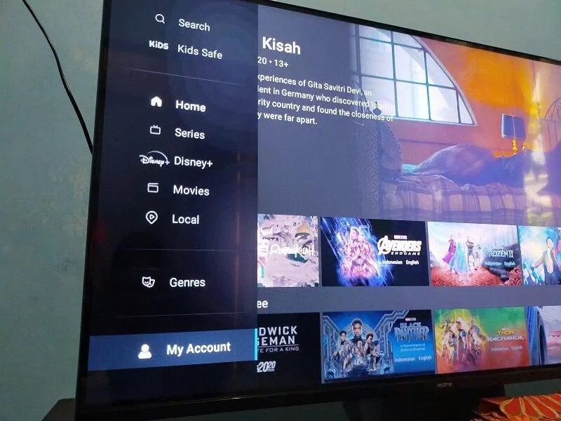 Kiểm tra các tính năng phần mềm của TV trước khi mua (Ảnh: Internet)