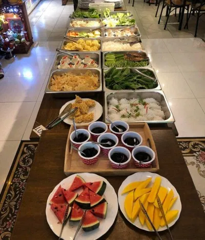 Một b
