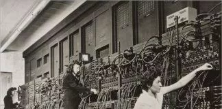 Những nữ kỹ sư đang thử nghiệm trên ENIAC (Nguồn: Internet)