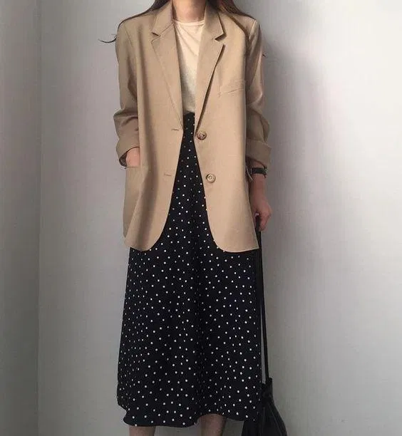 Đi Đà Lạt mùa này mặc gì? 5 Item giúp nàng nổi bần bật giữa thành phố ngàn hoa áo blazer áo gile áo gile len áo khoác da áo len áo len cổ lọ chân váy chân váy dài chân váy jean xẻ tà Đà Lạt đà lạt nên mặc gì đi đà lạt mặc gì gile croptop item đà lạt mặc gì outfit đi đà lạt phối đồ phối đồ với blazer thành phố