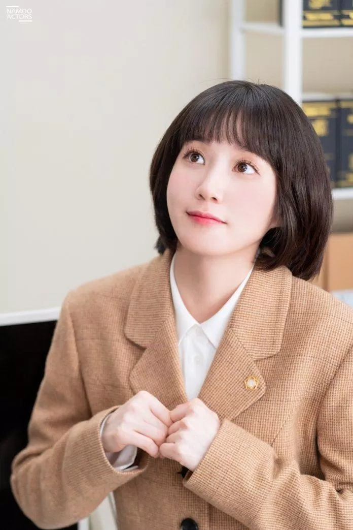 Park Eun Bin nổi tiếng với Nữ Luật Sư Kỳ Lạ Woo Young Woo (Ảnh: Internet)