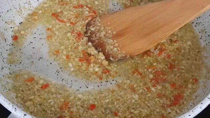 Phi thơm tỏi, ớt và sả (nguồn: internet)